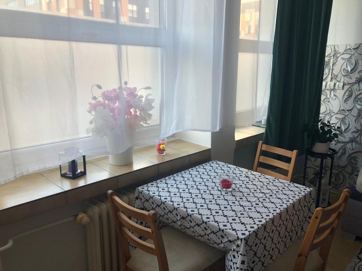 1 - Izbovy S Kupelnou Apartmán Bratislava
