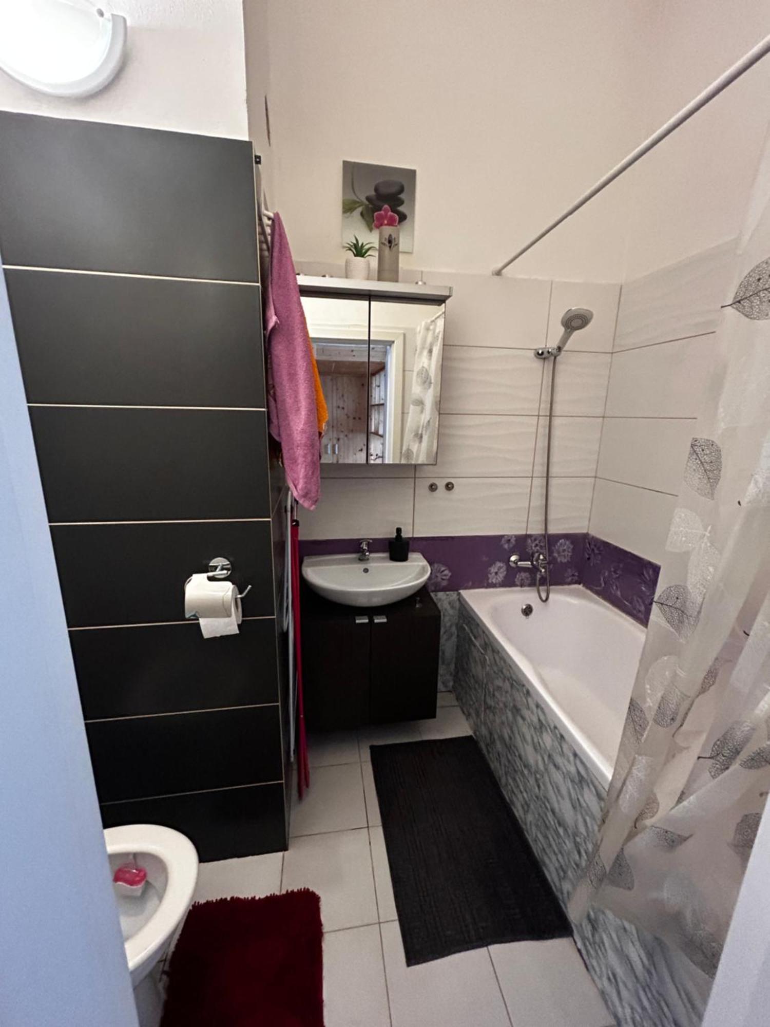 Apartmán 1 - Izbovy S Kupelnou Bratislava